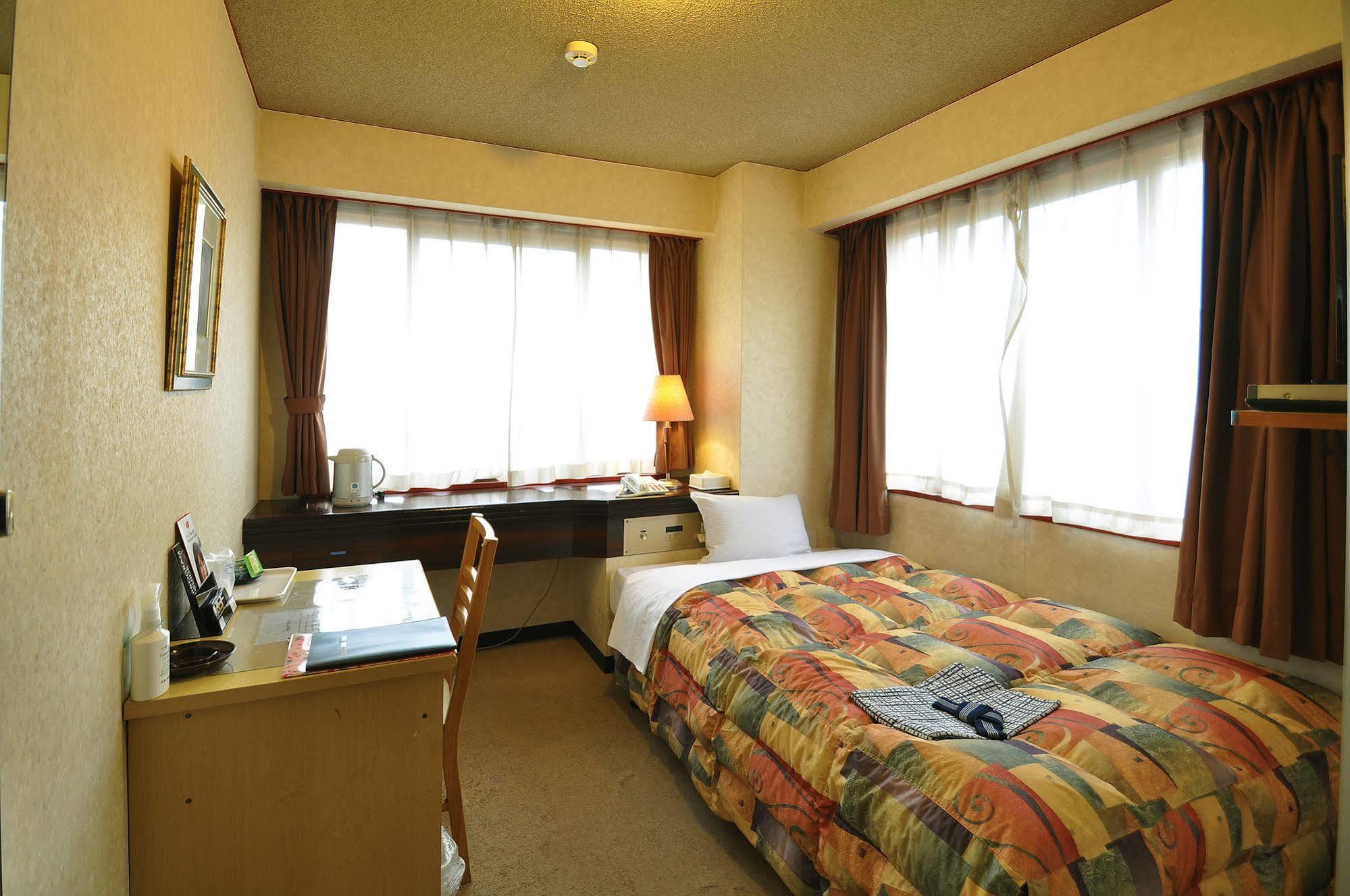 Business Hotel Atelier Kagoshima Luaran gambar